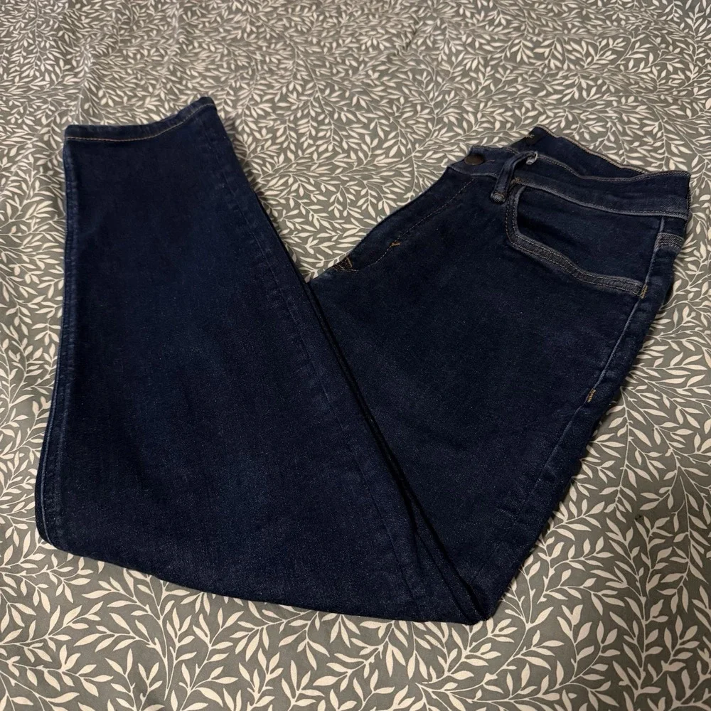 Banana Republic 31 x 30 Blue Athletic Tapered Fit Stretchy Soft Comfortable Jean